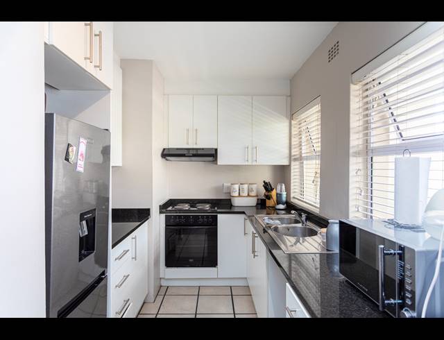3 BEDROOM APARTMENT RENTED IN DURBANVILLE CENTRAL